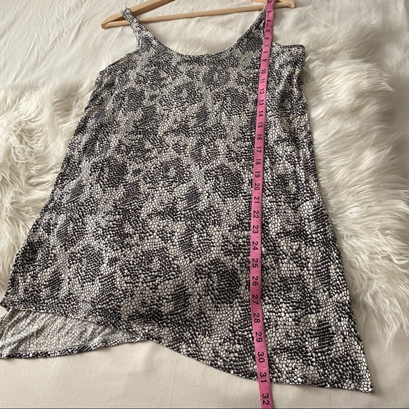 Long • Oversized Tank - Picture 3 of 7